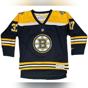 Autographed Kids L/XL Boston Bruins Bergeron Jersey